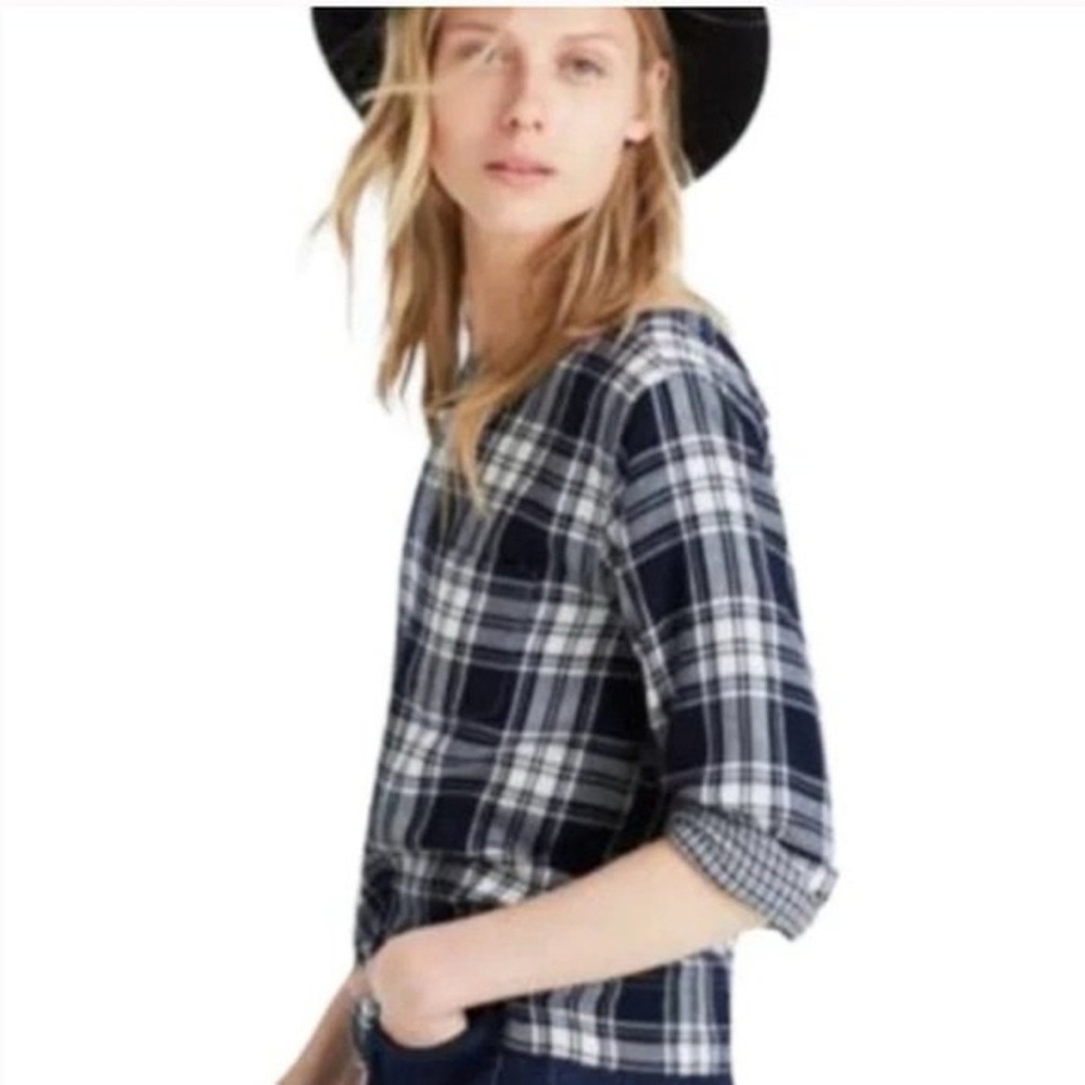 Madewell Lg Herald Tee in Curtis Plaid Navy pocket on the chest 100% cotton